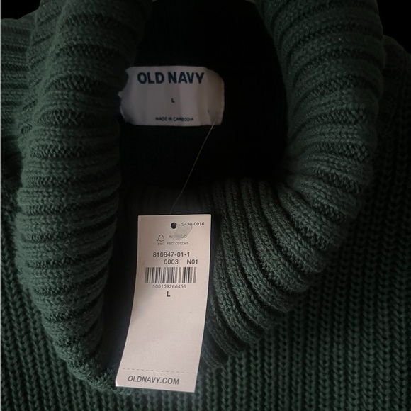 Brand new size large Old Navy hunter green knit sweater with tags - Picture 4 of 6